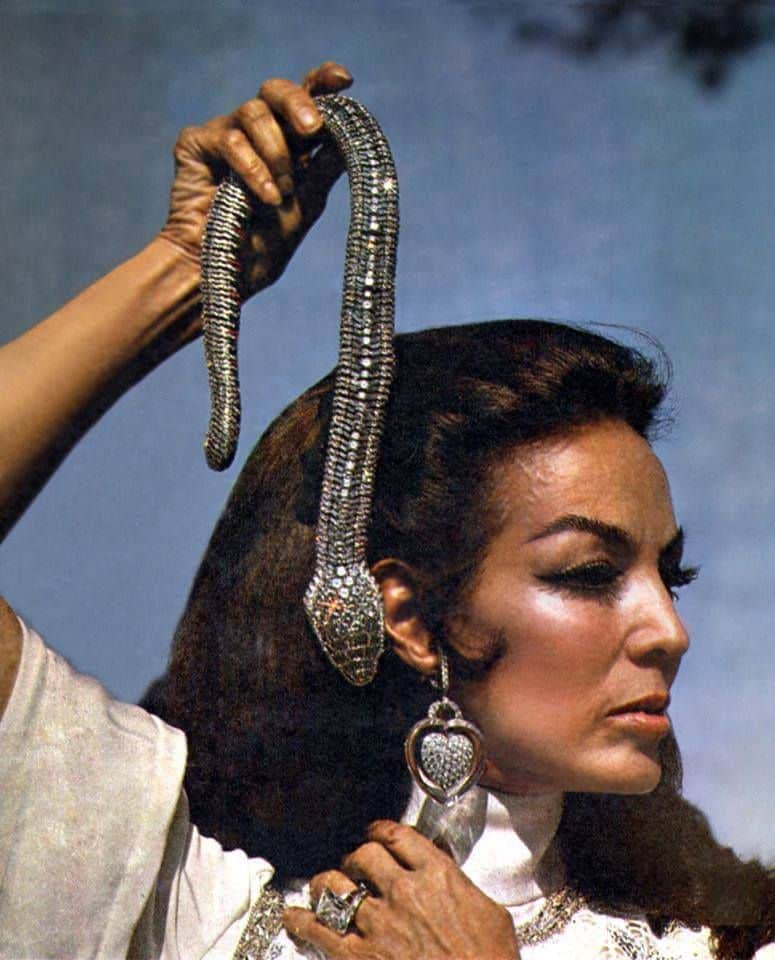 Maria Felix with her jewellery Cartier snake